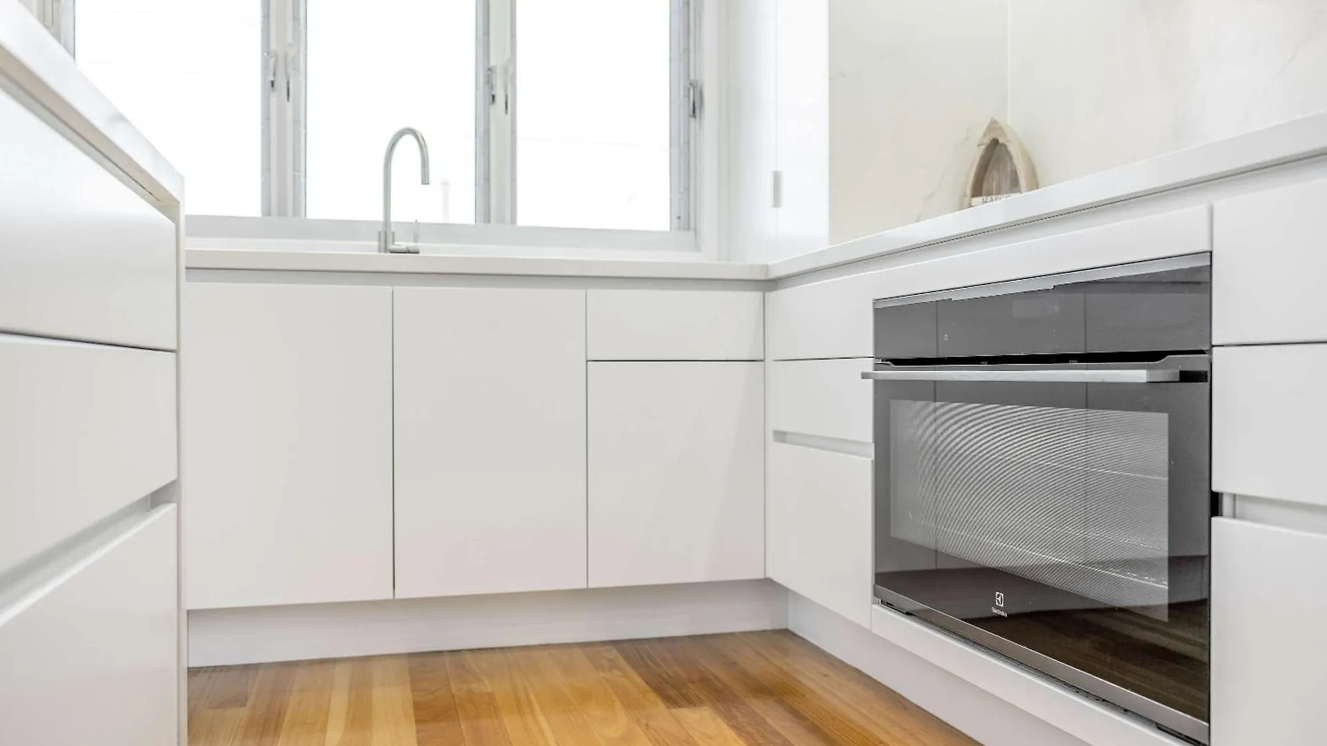 Stunning Alex Heads Beach House - Pet Friendly Alexandra Headland 0*,  Australia