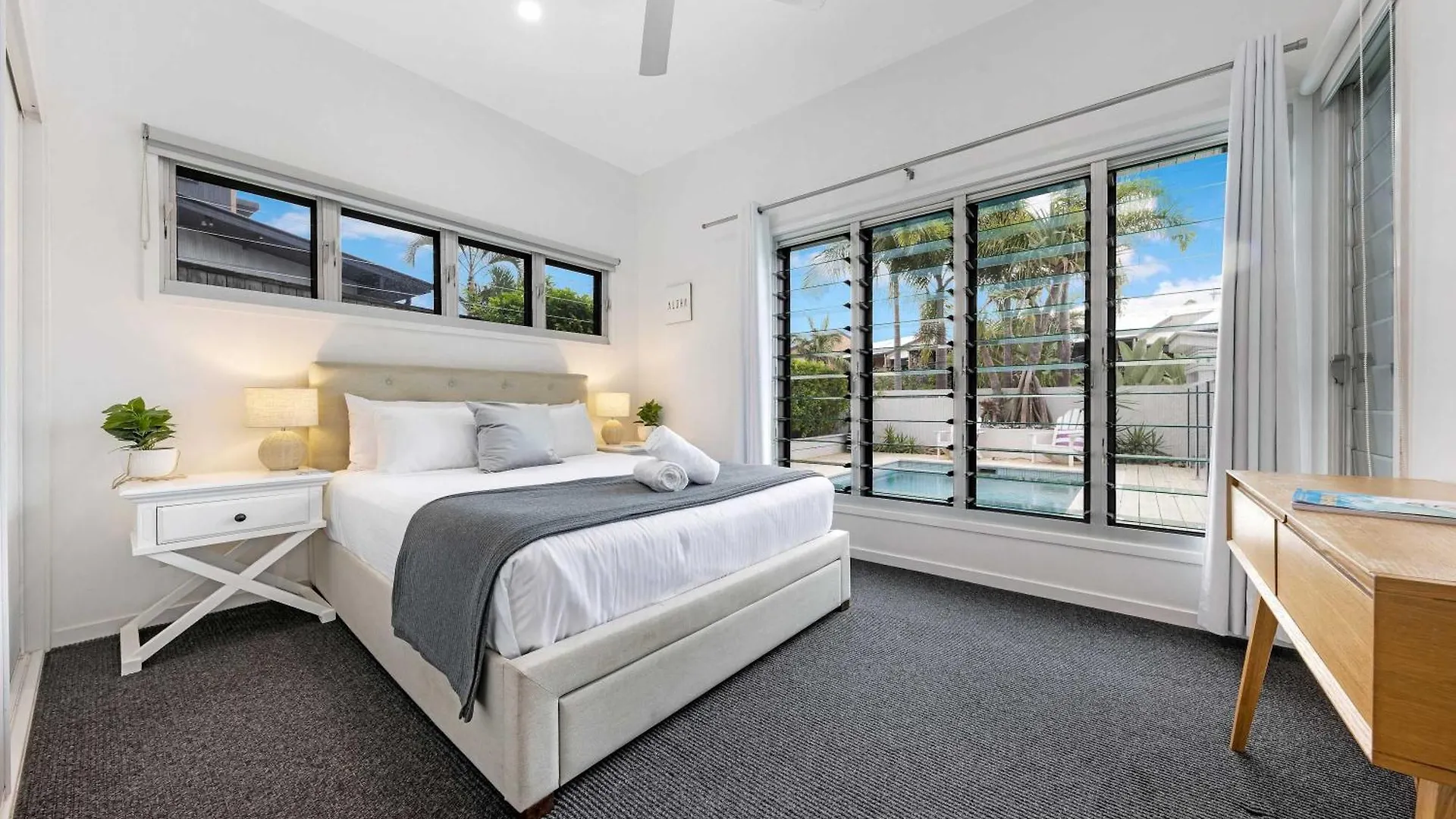 Stunning Alex Heads Beach House - Pet Friendly Alexandra Headland 0*,