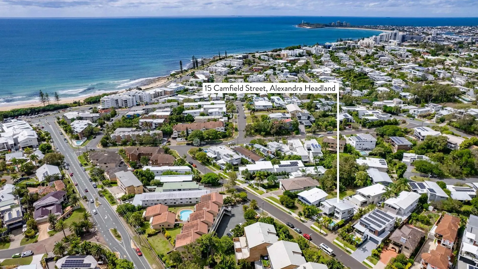 Stunning Alex Heads Beach House - Pet Friendly Alexandra Headland Holiday home